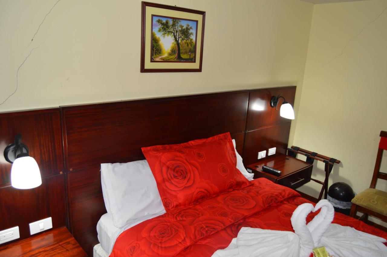 Balcones Del Rio Hotel Латакунга Экстерьер фото